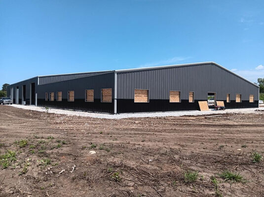Custom Steel Structure Warehouse with Sliding Doors Q235/Q345