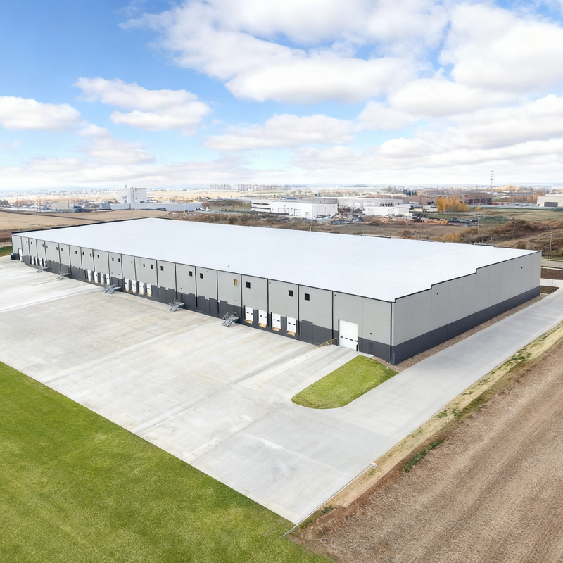 Pre Engineered Steel Structure Workshop with Light Weight Portal Frame Structure and Long Service Life