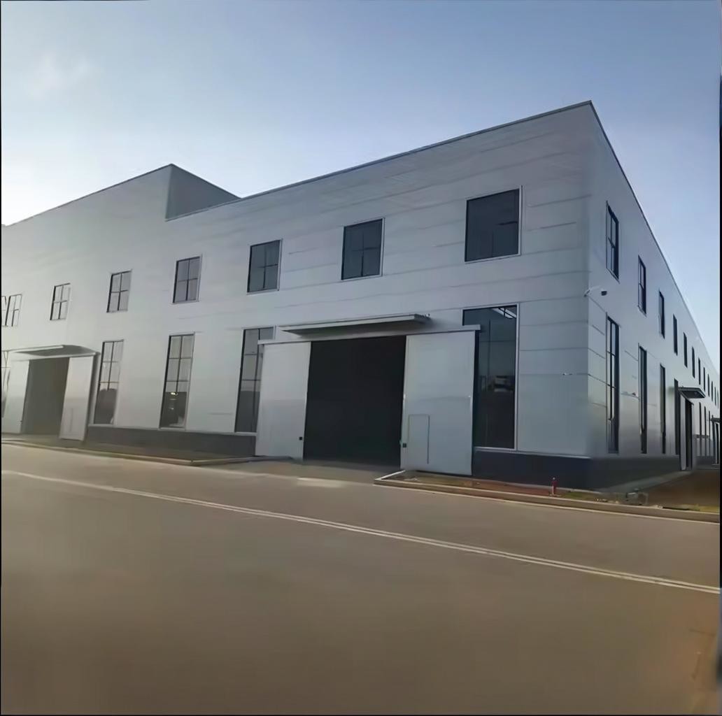 High Rise Steel Construction Building , Q345B Q235B Light Steel Frame Multi Storey Construction