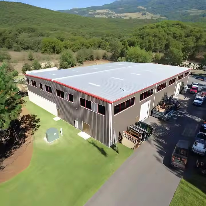 Prefabricated Steel Structure Buildings Q235B Q345B Steel Frame Storage Buildings