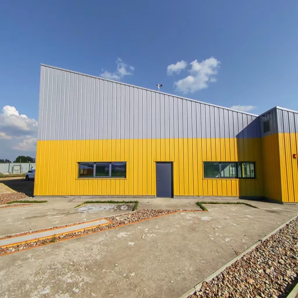 High Rise Steel Structure Factory with Q355B/Q235B Frame Grade and 50 Years Lifespan for Customizable Design