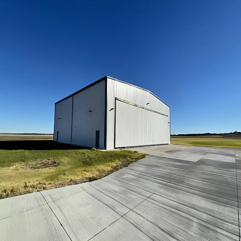 Large Capacity Insulated Prefabricated Steel Hangar With Minimal Foundation Needed For Aircraft Parking